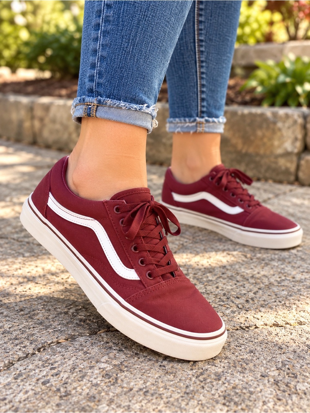 Vans Old Skool Burgundy Red White Stripe Low Top Sneakers Women’s 8